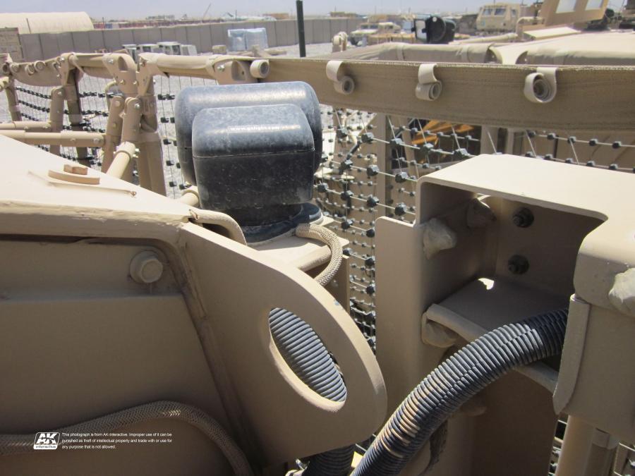 Детали экстерьера Oshkosh M-ATV 2009 года  (фото 477 из 676)